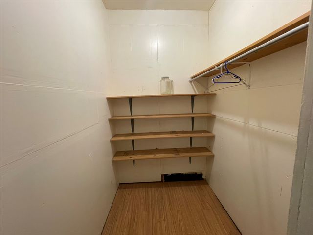 100 Cottle Street, Moran, TX 76464