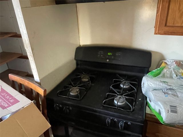 100 Cottle Street, Moran, TX 76464