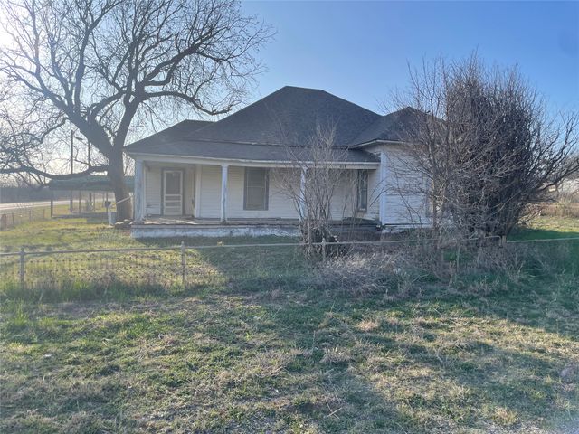 100 Cottle Street, Moran, TX 76464