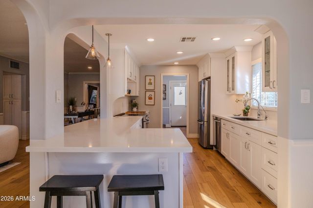 546 W LEWIS Avenue, Phoenix, AZ 85003
