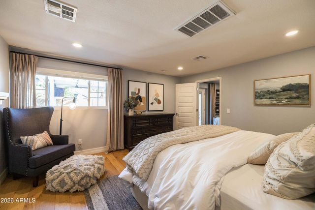 546 W LEWIS Avenue, Phoenix, AZ 85003