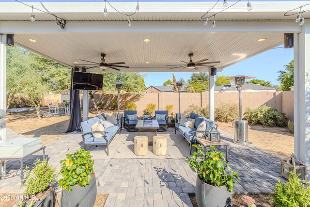 546 W LEWIS Avenue, Phoenix, AZ 85003