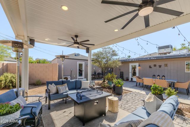 546 W LEWIS Avenue, Phoenix, AZ 85003