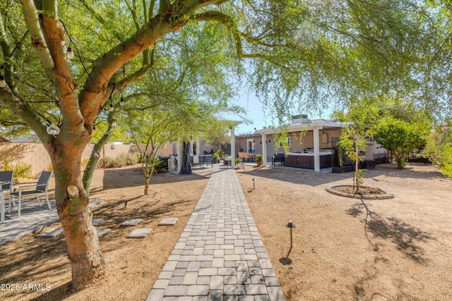 546 W LEWIS Avenue, Phoenix, AZ 85003