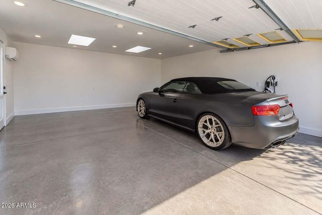 546 W LEWIS Avenue, Phoenix, AZ 85003