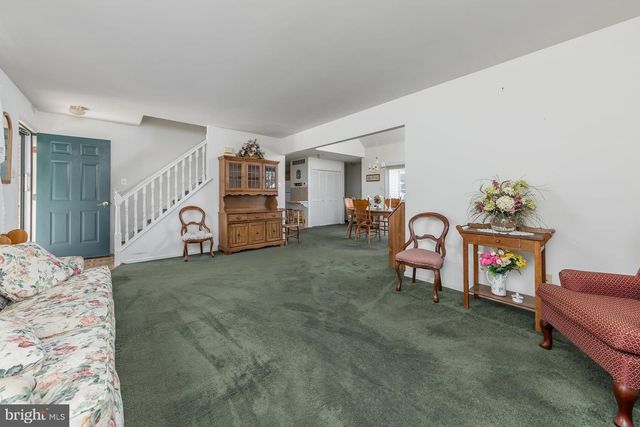 423 COUNTRY WAY, Mickleton, NJ 08056