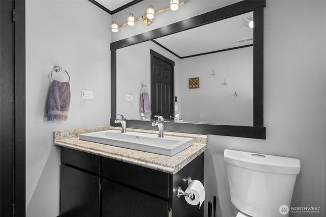 2942 Sun Mountain Drive, Enumclaw, WA 98022