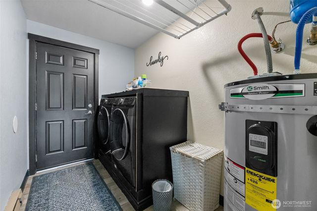 2942 Sun Mountain Drive, Enumclaw, WA 98022