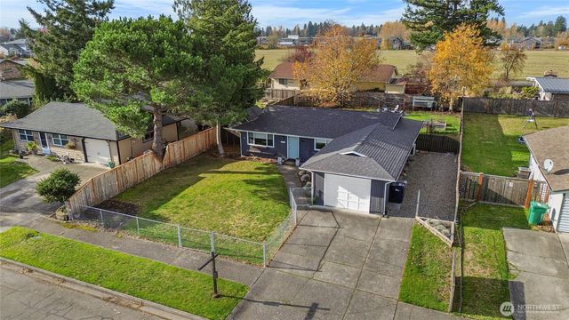 2942 Sun Mountain Drive, Enumclaw, WA 98022