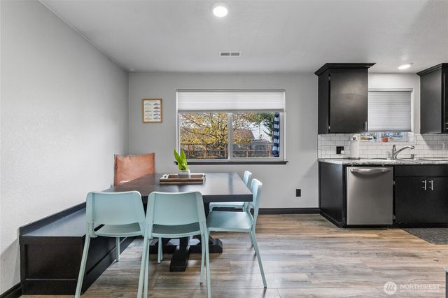 2942 Sun Mountain Drive, Enumclaw, WA 98022