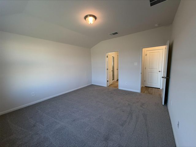 112 Honey Bee RD, Jarrell, TX 76537