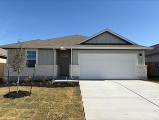 112 Honey Bee RD, Jarrell, TX 76537