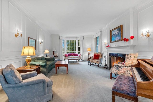 235 AUTUMN DRIVE, De Pere, WI 54115