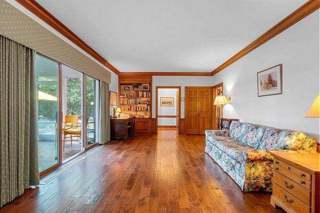 235 AUTUMN DRIVE, De Pere, WI 54115