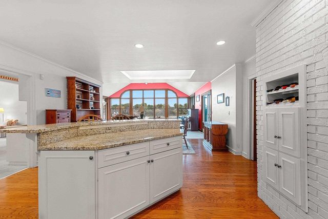 235 AUTUMN DRIVE, De Pere, WI 54115