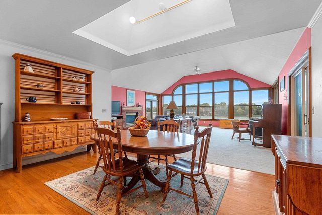 235 AUTUMN DRIVE, De Pere, WI 54115