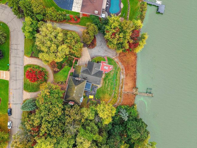 235 AUTUMN DRIVE, De Pere, WI 54115