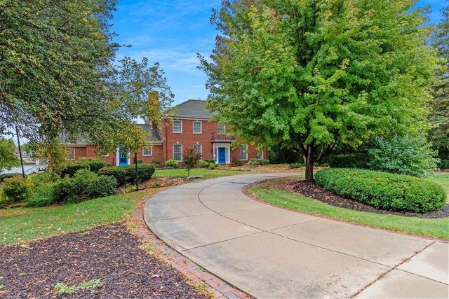 235 AUTUMN DRIVE, De Pere, WI 54115