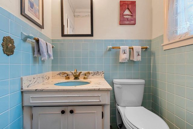 235 AUTUMN DRIVE, De Pere, WI 54115