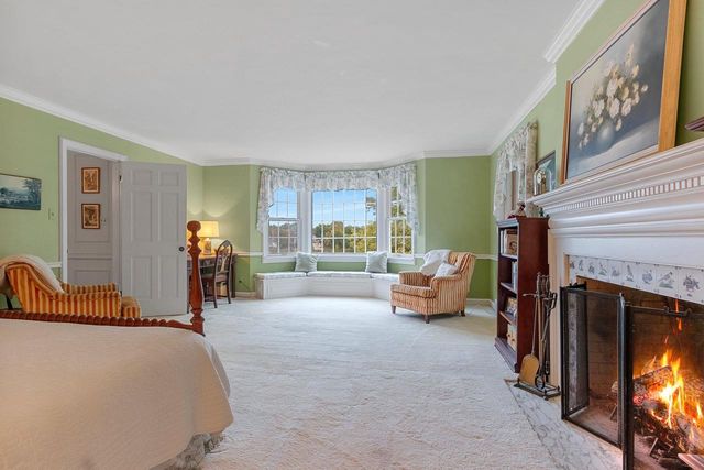 235 AUTUMN DRIVE, De Pere, WI 54115