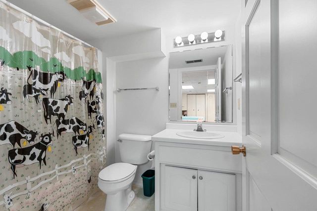 235 AUTUMN DRIVE, De Pere, WI 54115