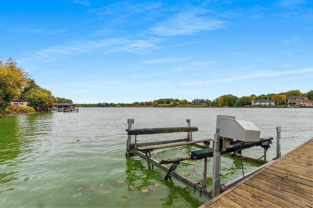 235 AUTUMN DRIVE, De Pere, WI 54115