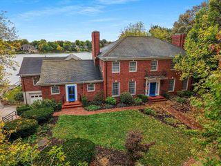 235 AUTUMN DRIVE, De Pere, WI 54115