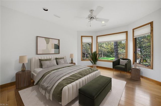 204 Mallard LN, Yorktown, VA 23692