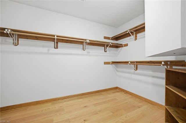 204 Mallard LN, Yorktown, VA 23692