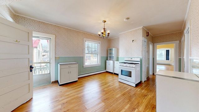 173-175 Princeton Blvd, Lowell, MA 01851