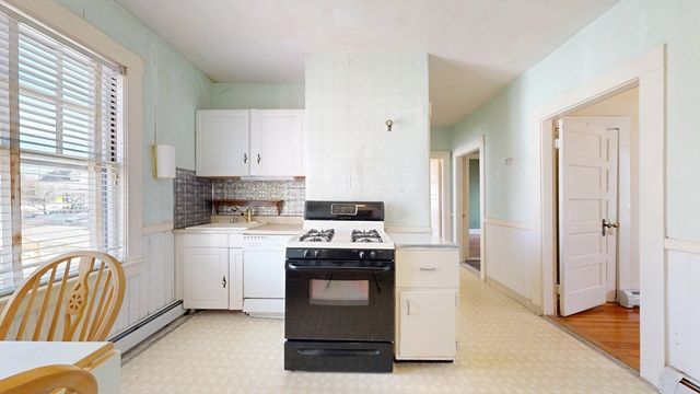 173-175 Princeton Blvd, Lowell, MA 01851