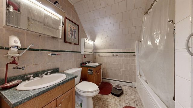 173-175 Princeton Blvd, Lowell, MA 01851