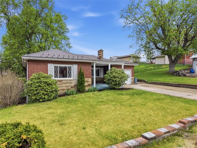 2745 Van Buren Dr, Lower Burrell, PA 15068