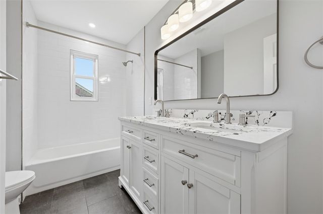 2745 Van Buren Dr, Lower Burrell, PA 15068