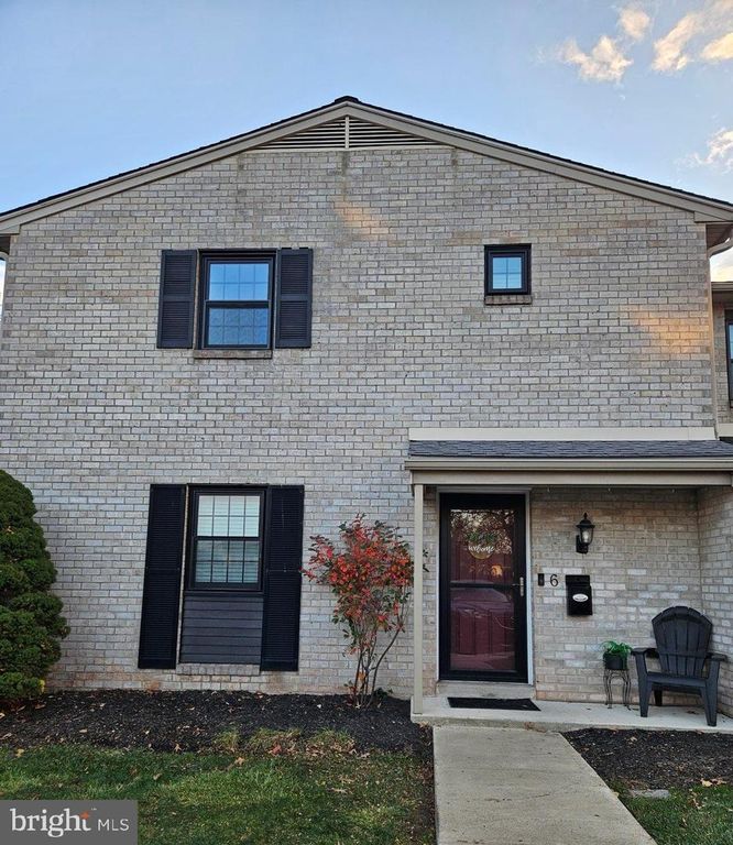 6 PROVIDENCE FORGE RD, Royersford, PA 19468
