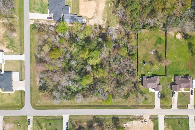 593 Road 6609, Dayton, TX 77535