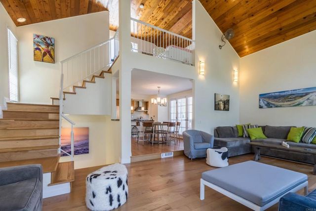 728 Jamaica Court, San Diego, CA 92109