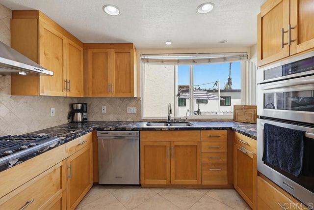 728 Jamaica Court, San Diego, CA 92109