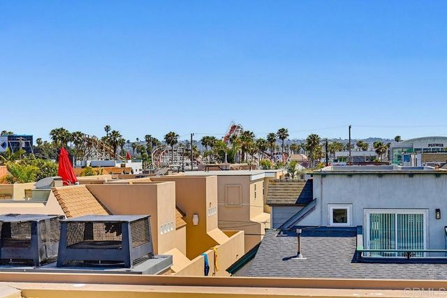 728 Jamaica Court, San Diego, CA 92109