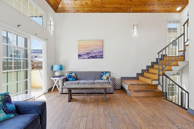 728 Jamaica Court, San Diego, CA 92109