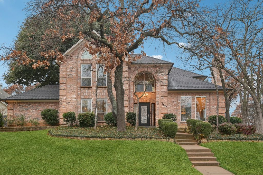 3502 Fieldwood Street, Grapevine, TX 76051