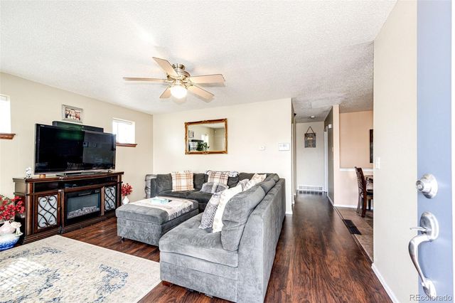 20571 E Coolidge Place, Aurora, CO 80011