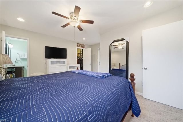 5733 Roper DR, Norfolk, VA 23518