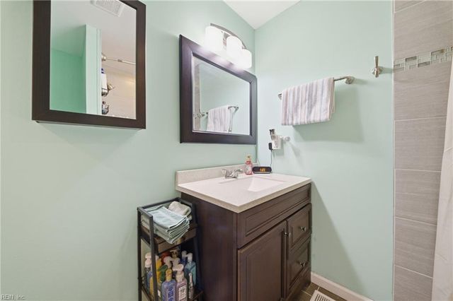 5733 Roper DR, Norfolk, VA 23518