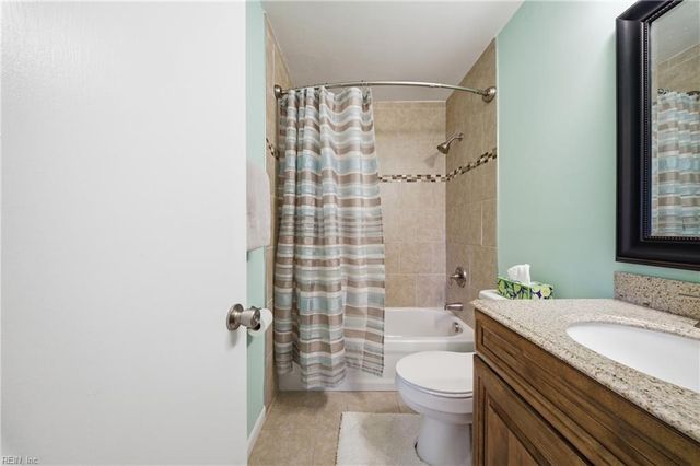 5733 Roper DR, Norfolk, VA 23518