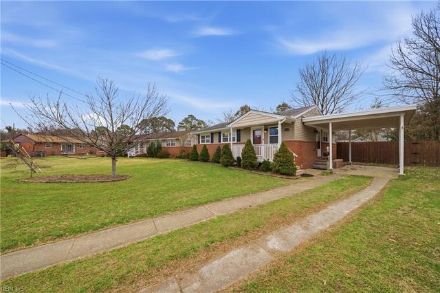 5733 Roper DR, Norfolk, VA 23518