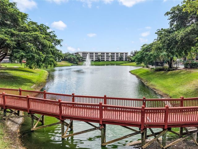 1825 Palm Cove Blvd 7-201, Delray Beach, FL 33445