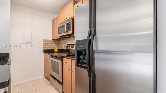 1825 Palm Cove Blvd 7-201, Delray Beach, FL 33445