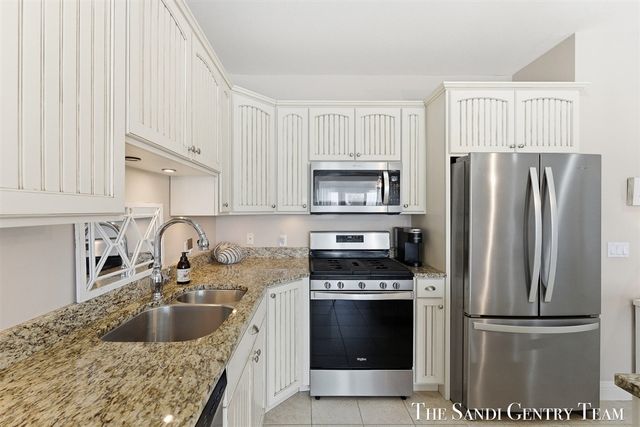 917 W Savidge Street 1, Spring Lake, MI 49456