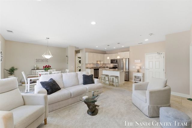 917 W Savidge Street 1, Spring Lake, MI 49456